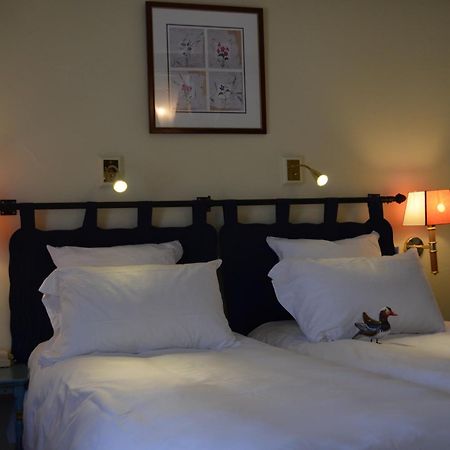 Logis Hotel Auberge Du Cheval Blanc Yvoy-le-Marron Zewnętrze zdjęcie