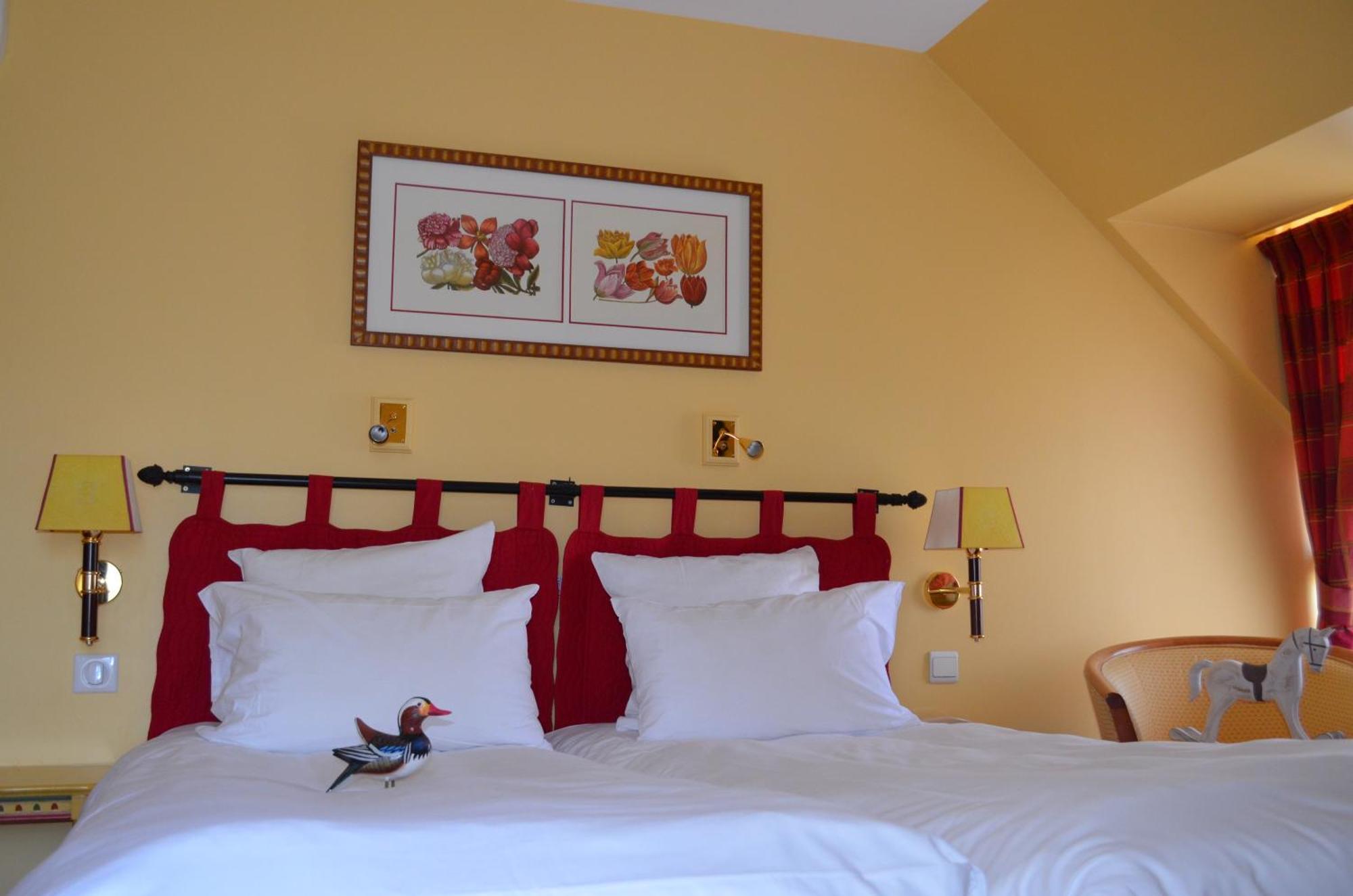 Logis Hotel Auberge Du Cheval Blanc Yvoy-le-Marron Zewnętrze zdjęcie